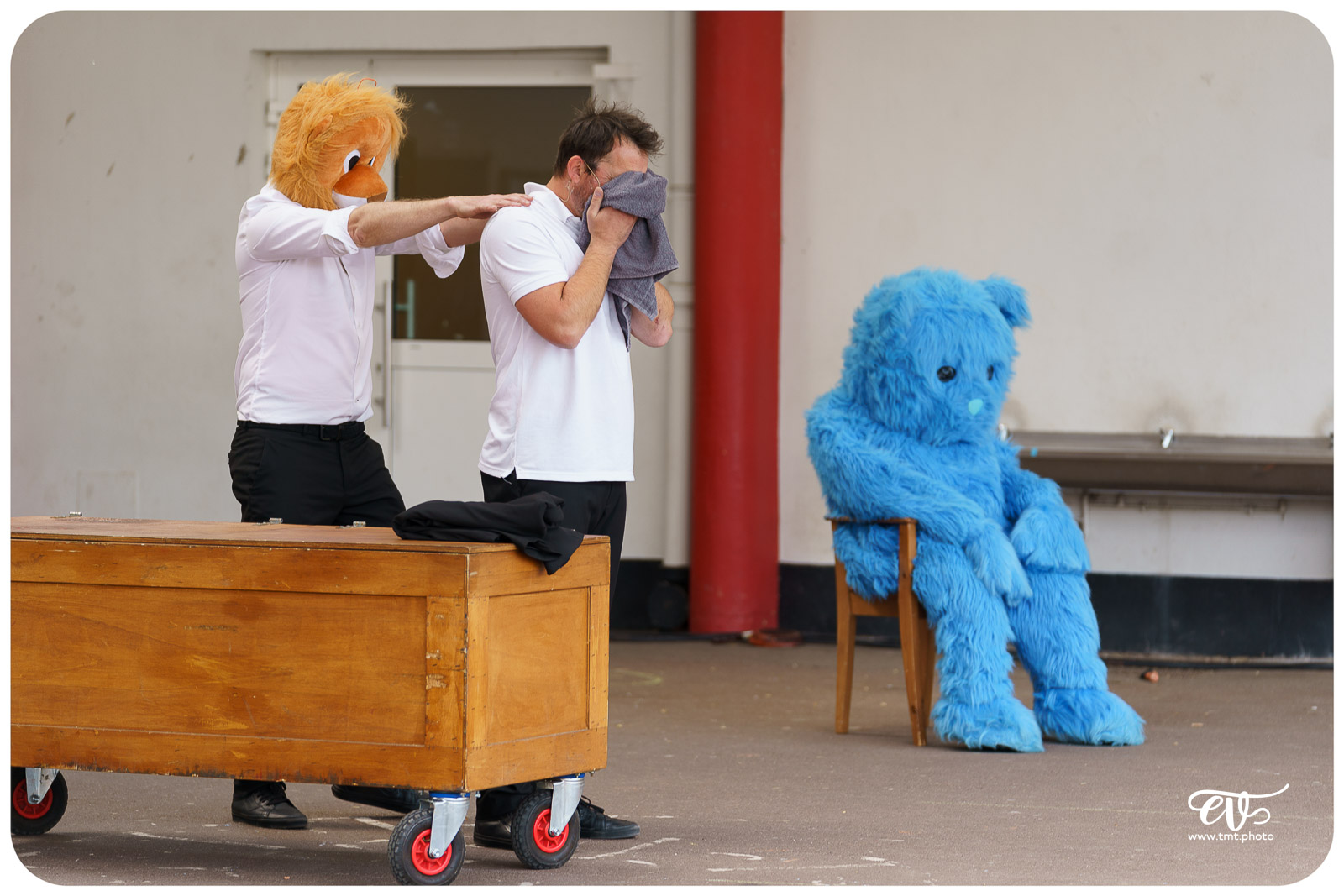 COWBOY OU INDIEN (GROUPE DEJA)